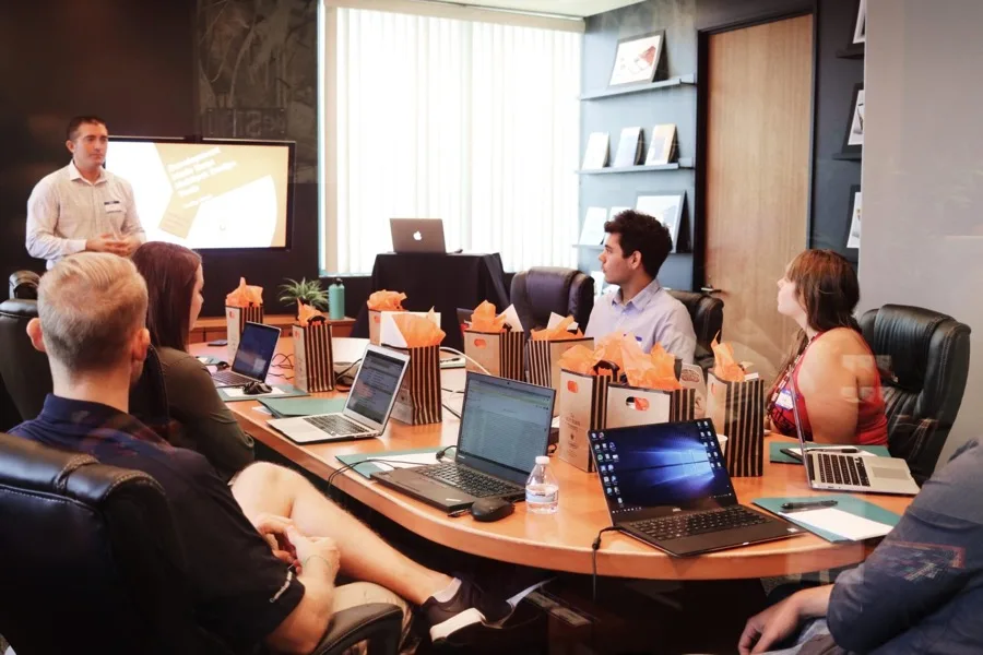12 Auto Sales Training Programs to Build for Your Dealership
